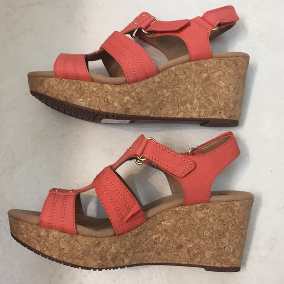 Clarks Sandals NWT - Picture 4 of 9